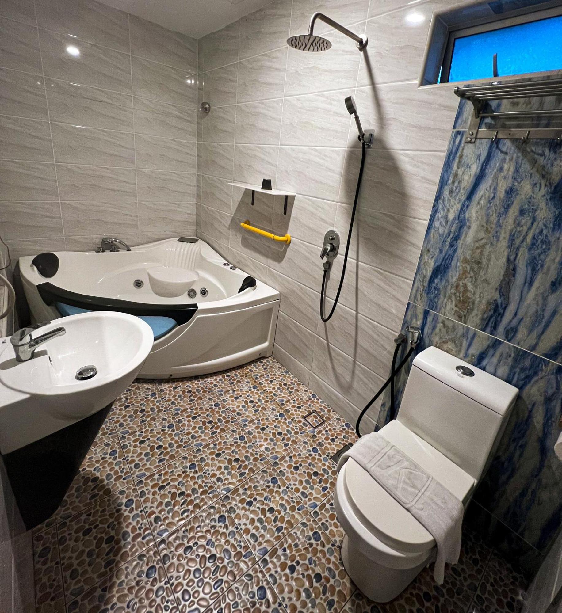 K Garden Hotel Ipoh Dış mekan fotoğraf